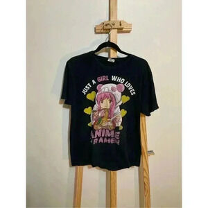Anime graphic black t-shirt size medium